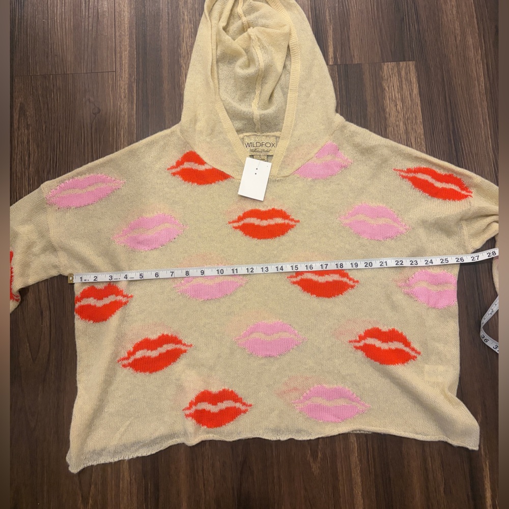 Wildfox Cream Hooded Sweater with Red and Pink Lip Motif - Picture 8 of 14